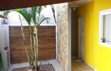 Imagem: A casa possui 3 Dormitórios, 1 Suíte, 2 Banheiros e 181m²