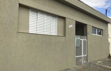 Imagem: A loja possui 3 Banheiros, 150m² de Área Privada e está