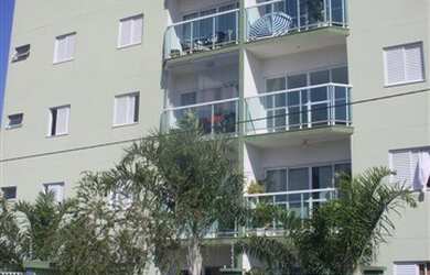 Imagem: O apartamento possui 3 Dormitórios, 1 Suíte, 1 Banheiro, 2