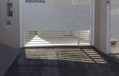 Imagem: A casa possui 3 Dormitórios, 1 Suíte, 1 Vaga na garagem, 125m²