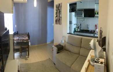 Imagem: O apartamento possui 2 Dormitórios, 1 Banheiro, 1 Vaga na garagem