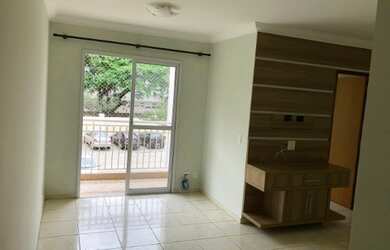 Imagem: O apartamento possui 3 Dormitórios, 1 Banheiro, 1 Vaga na garagem