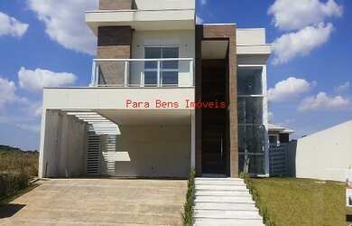 Imagem: A casa em condomínio possui 4 Dormitórios, 4 Suítes, 6 Banheiros