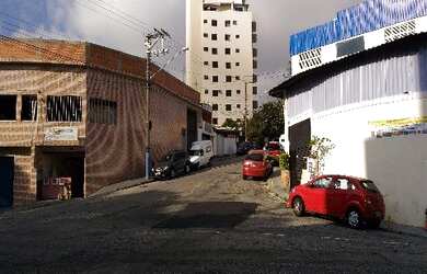 Imagem: A sala comercial possui 1 Vaga na garagem e 65m² de Área Privada