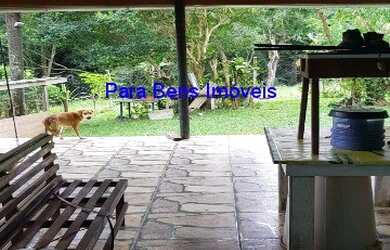 Imagem: A chácara possui 3 Dormitórios, 1 Banheiro, 2 Vagas na garagem