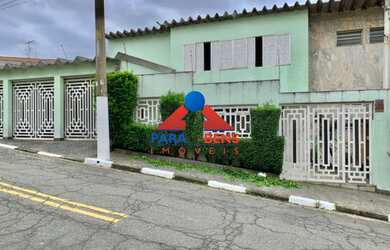 Imagem: A casa possui 3 Dormitórios, 1 Suíte, 3 Banheiros, 3 Vagas