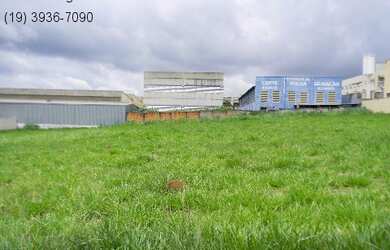 Imagem: O terreno possui 3.000m² de Área Privada e está localizado