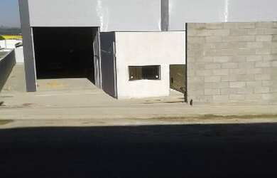 Imagem: O depósito possui 1.000m² de Área e está localizado em