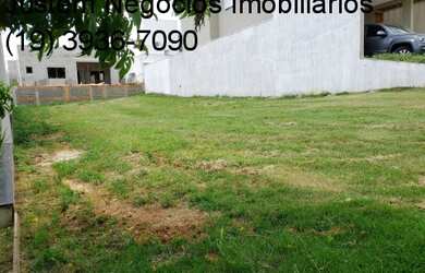 Imagem: O terreno possui 358m² de Área Privada e está localizado