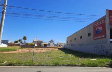 Imagem: O terreno possui 751m² de Área Privada e está localizado