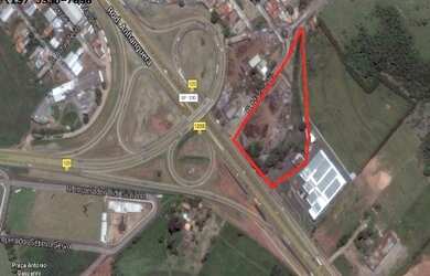 Imagem: O terreno possui 7.836m² de Área Privada e está localizado