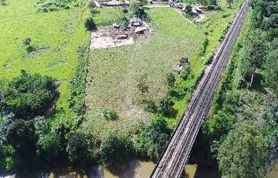 Imagem: O terreno possui 19.489m² de Área Privada e está localizado