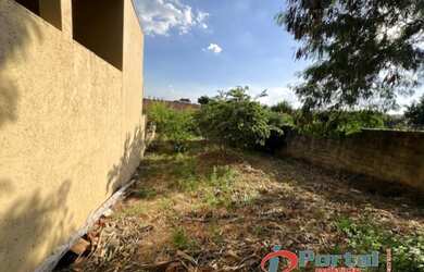 Imagem: O terreno possui 270m² de Área Privada e está localizado