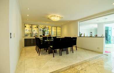 Imagem 5: Casa de Alto Padrão em Condomínio fechado Roland Garros no Jardim Hollywood