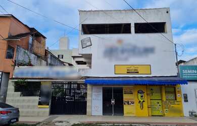 Imagem: A casa possui 24 Dormitórios, 24 Suítes, 25 Banheiros, 8 Vagas