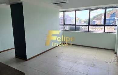 Imagem: A sala comercial possui 2 Banheiros, 2 Vagas na garagem, 54m²