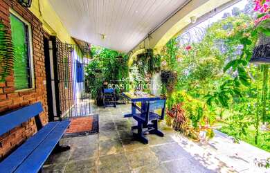 Imagem: A chácara possui 2 Dormitórios e 1000m² de Área e está