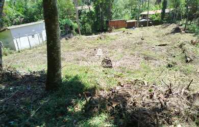 Imagem: O terreno possui 1.592m² de Área Privada e está localizado