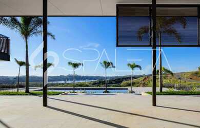 Imagem: O terreno possui 656m² de Área e está localizado em Horto