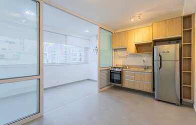 Imagem: O apartamento possui 1 Dormitório, 1 Banheiro, 1 Vaga na garagem