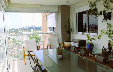 Imagem: O apartamento possui 2 Dormitórios, 1 Suíte, 2 Banheiros