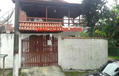 Imagem: A casa em condomínio possui 8 Dormitórios, 4 Suítes, 2 Banheiros