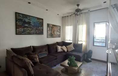 Imagem: A casa à venda possui 3 Dormitórios, 1 Suíte, 3 Banheiros