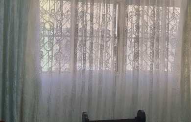 Imagem: A casa possui 3 Dormitórios, 1 Suíte, 5 Banheiros, 4 Vagas