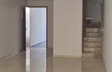 Imagem: A casa possui 3 Dormitórios, 1 Suíte, 3 Banheiros, 2 Vagas