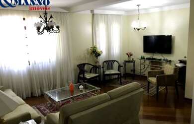 Imagem: A casa possui 3 Dormitórios, 1 Suíte, 3 Banheiros, 1 Vaga