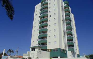 Imagem: O apartamento possui 3 Dormitórios, 1 Suíte, 2 Banheiros