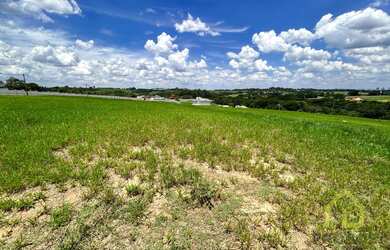 Imagem: O terreno possui 1.200m² de Área, Imóvel novo e está localizado