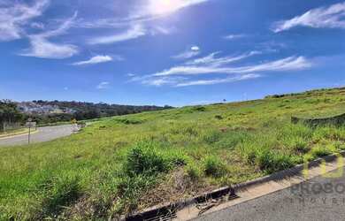 Imagem: O terreno possui 354m² de Área e está localizado em Chácara