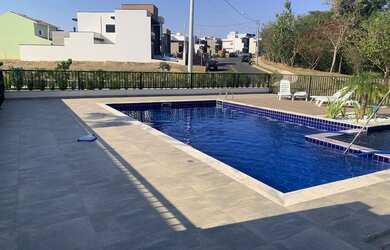 Imagem: O terreno possui 236m² de Área Privada e está localizado