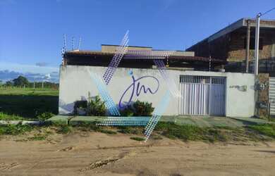 Imagem: A casa possui 3 Dormitórios, 1 Suíte, 2 Banheiros, 1 Vaga