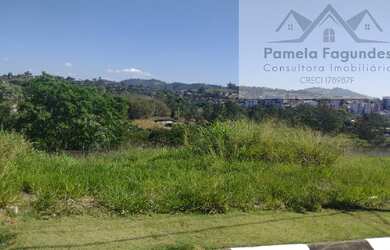 Imagem: O terreno possui 360m² de Área Privada e está localizado