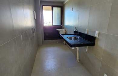 Imagem: O apartamento possui 2 Dormitórios, 1 Suíte, 2 Banheiros