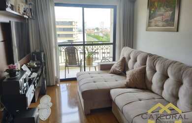 Imagem: O apartamento possui 3 Dormitórios, 1 Suíte, 1 Banheiro, 1