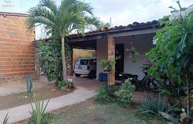 Imagem: A casa possui 3 Dormitórios, 1 Suíte, 1 Banheiro, 750m² de