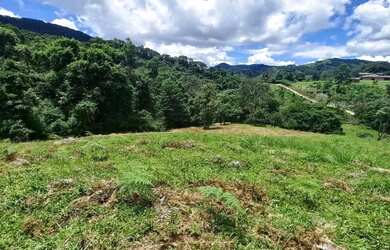 Imagem 6: Lindo Terreno com vista para Pedra do Forno e Pedra Chanfrada