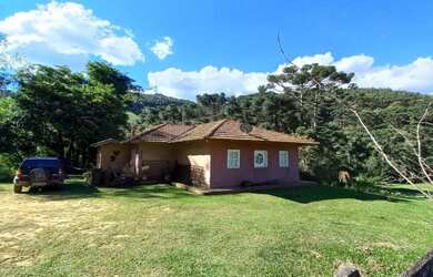 Imagem 2: Casa de fazenda. 20.000m² de Áreae3 Vagas na garagem