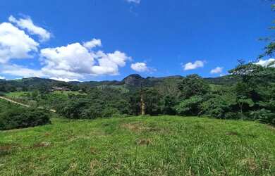 Imagem 8: Lindo Terreno com vista para Pedra do Forno e Pedra Chanfrada