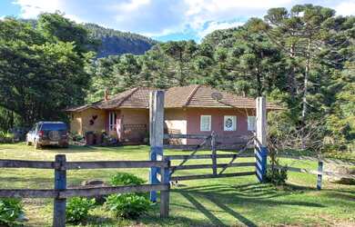 Imagem 4: Casa de fazenda. 20.000m² de Áreae3 Vagas na garagem