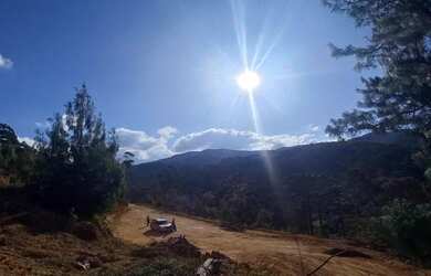 Imagem 2: Oportunidade Lindo terreno com vista incrível e pronto para construir