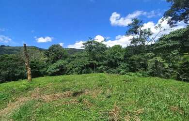 Imagem 7: Lindo Terreno com vista para Pedra do Forno e Pedra Chanfrada