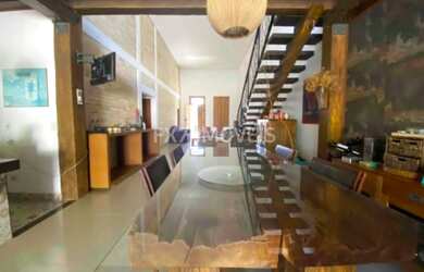 Imagem: A casa em condomínio possui 2 Dormitórios, 2 Suítes, 3 Banheiros