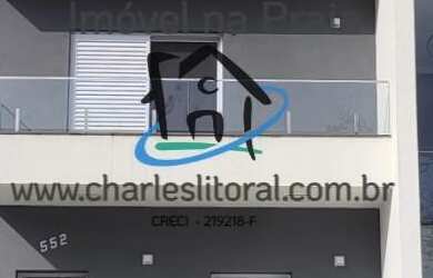 Imagem: A casa possui 3 Dormitórios, 3 Suítes, 5 Banheiros, 8 Vagas