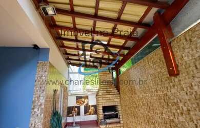 Imagem: A casa em condomínio possui 2 Dormitórios, 2 Suítes, 1 Banheiro