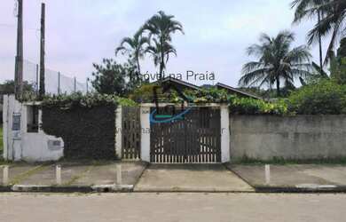 Imagem: A casa possui 5 Dormitórios, 2 Suítes, 5 Banheiros, 2 Vagas