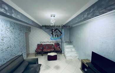 Imagem: A casa possui 2 Dormitórios, 1 Suíte, 2 Banheiros, 6 Vagas